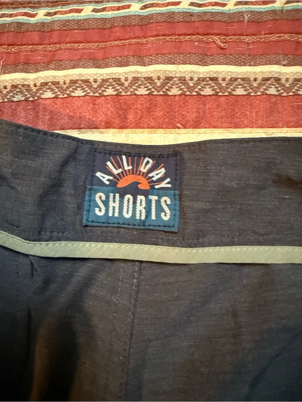 Faherty Men's gray Flat-Front Performance Shorts size 33